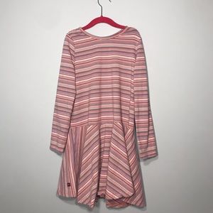 Girls kind sleeve cute comfy dress!